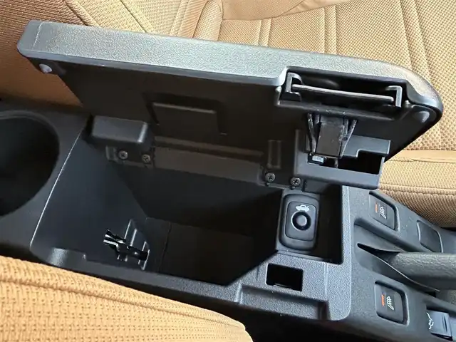 ダイハツ コペン セロ 島根県 2023(令5)年 1.2万km ブリティッシュグリーンマイカ 登録時走行距離11130km/ワンオーナー/電動オープン/マニュアルモード付きAT/アイドリングストップ/オートライト/LEDヘッドライト/フォグランプ/スマートキー/プッシュスタート/横滑り防止装置/ETC/純正16インチAW/禁煙車/取扱説明書/保証書