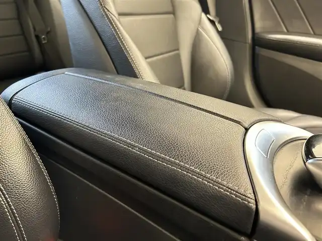 メルセデス・ベンツ Ｃ２２０ｄ アバンギャルド　AMGライン 福岡県 2018(平30)年 3.4万km ポーラホワイト レーダーセーフティーＰＫＧ　/黒革　/純正ナビ／フルセグ　/Ｂｌｕｅｔｏｏｔｈ　/Ｂカメラ　/ＡＣＣ　/ＢＳＭ　/アンビエントライト　/メモリ付パワーシート　/シートヒーター　/純正１８インチＡＷ　/ＥＴＣ２．０