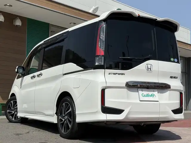ホンダ ステップワゴン スパーダ クールスピリット 香川県 2016(平28)年 5.1万km ホワイトオーキッドパール 純正SDナビ/【フルセグ/CD/DVD/BT】/バックカメラ/ホンダセンシング/・アダプティブクルーズコントロール/・衝突軽減ブレーキ/・路外逸脱抑制機能/フリップダウンモニター/両側パワースライドドア/ハーフレザーシート/シートバックテーブル/LEDヘッドライト/純正17インチアルミ/純正フロアマット/純正ビルトインETC