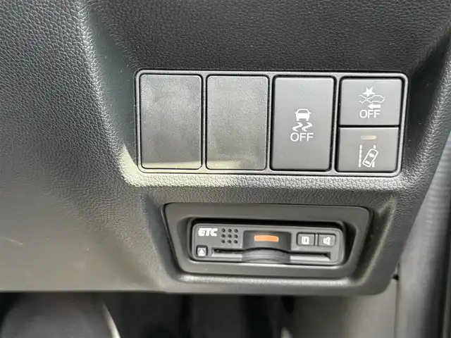 ホンダ ステップワゴン スパーダ クールスピリット 香川県 2016(平28)年 5.1万km ホワイトオーキッドパール 純正SDナビ/【フルセグ/CD/DVD/BT】/バックカメラ/ホンダセンシング/・アダプティブクルーズコントロール/・衝突軽減ブレーキ/・路外逸脱抑制機能/フリップダウンモニター/両側パワースライドドア/ハーフレザーシート/シートバックテーブル/LEDヘッドライト/純正17インチアルミ/純正フロアマット/純正ビルトインETC