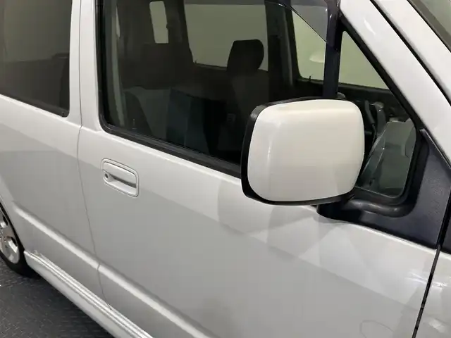 スズキ ワゴンＲ FX－S LTD 愛媛県 2006(平18)年 12.3万km パールホワイト ・純正オーディオ（ＣＤ・ＭＤ・ＦＭ・ＡＭ）/・シガーソケット　/・リモコンキー　/・電格ミラー