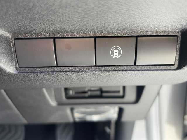 日産 ノート X 徳島県 2024(令6)年 0.4万km ダークメタルグレー 純正9インチナビ/(AM.FM.BT.フルセグ)/全周囲カメラ/バックカメラ/フルセグTV/ETC/ドライブレコーダー（前のみ）/コーナーセンサー（前後）/USB入力端子/純正フロアマット/横滑り防止装置/盗難防止装置/衝突軽減システム