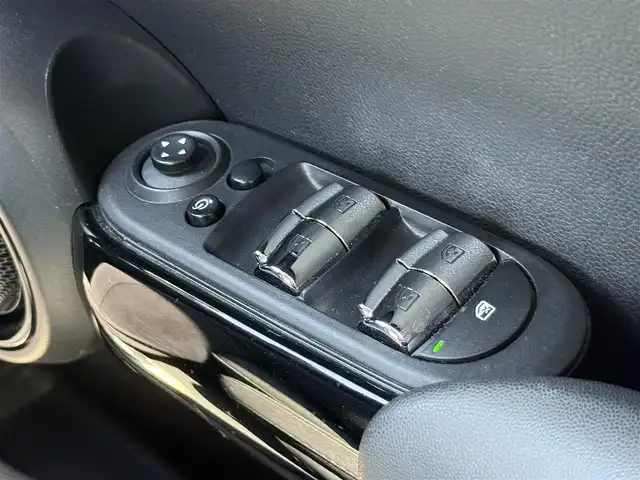 ＭＩＮＩ ミニ クーパー S 静岡県 2016(平28)年 4.7万km 紺 純正ナビ/(Bluetooth/AUX/フルセグ)/バックカメラ /速度警告/キーレスキー/ETC/ドライブレコーダー/フロアマット/純正16インチアルミホイール/フロントフォグランプ/保証書/取扱説明書