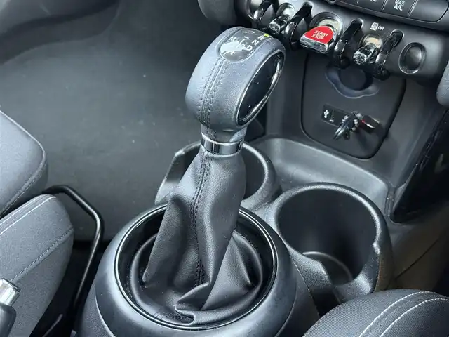 ＭＩＮＩ ミニ クーパー S 静岡県 2016(平28)年 4.7万km 紺 純正ナビ/(Bluetooth/AUX/フルセグ)/バックカメラ /速度警告/キーレスキー/ETC/ドライブレコーダー/フロアマット/純正16インチアルミホイール/フロントフォグランプ/保証書/取扱説明書