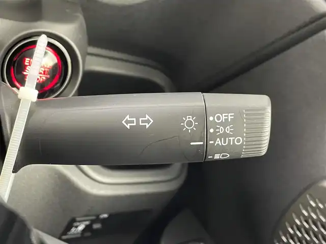 ホンダ Ｎ ＢＯＸ カスタム 千葉県 2024(令6)年 0.3万km クリスタルブラックパール ホンダセンシング/衝突軽減ブレーキ（CMBS）/先行車発進お知らせ機能/歩行者事故低減ステアリング/路外逸脱抑制機能/標識認識機能/渋滞追従機能付アダプティブクルーズコントロール（ACC）/車線維持支援システム（LKAS）/誤発進抑制機能/後方誤発進抑制機能/近距離衝突軽減ブレーキ/急アクセル抑制機能/パーキングセンサーシステム/オートハイビーム/純正ナビ/CD/DVD/SD/Bluetooth/フルセグTV/バックカメラ/左側パワースライドドア/LEDヘッドライト/シートヒーター/電動パーキングブレーキ/オートブレーキホールド/ステアリングリモコン/横滑り防止機能/純正14インチアルミホイール