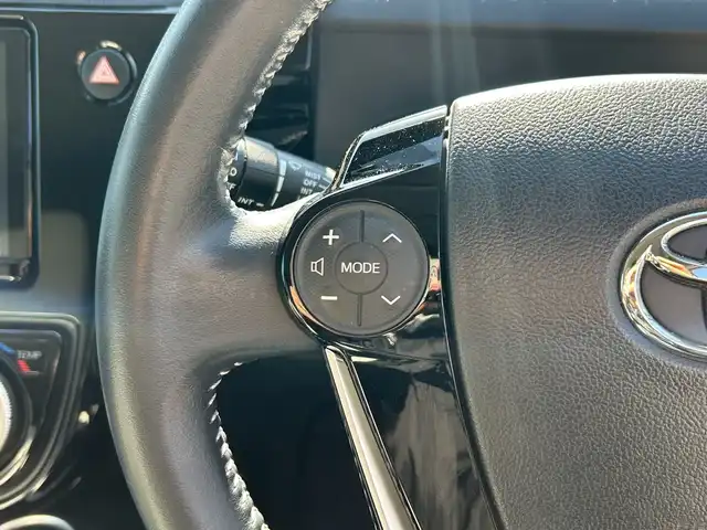 トヨタ アクア クロスオーバー グラム 神奈川県 2018(平30)年 3.5万km ホワイトパールクリスタルシャイン 純正９型ナビゲーション【CD/DVD/Bluetooth】/バックカメラ/フルセグTV/ドライブレコーダー/ＥＴＣ/純正フロアマット/純正ＬＥＤヘッドライト/フォグライト/オートライト/オートハイビーム/シートヒーター/スマートキー/純正１６インチアルミホイール付き夏タイヤ　/前後コーナーセンサー/ルーフレール/レザーシート/レーンアシスト/横滑り防止装置/衝突被害軽減システム