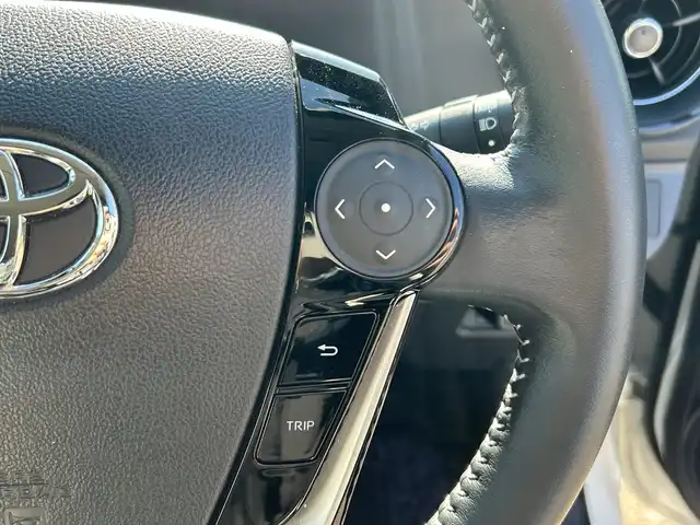 トヨタ アクア クロスオーバー グラム 神奈川県 2018(平30)年 3.5万km ホワイトパールクリスタルシャイン 純正９型ナビゲーション【CD/DVD/Bluetooth】/バックカメラ/フルセグTV/ドライブレコーダー/ＥＴＣ/純正フロアマット/純正ＬＥＤヘッドライト/フォグライト/オートライト/オートハイビーム/シートヒーター/スマートキー/純正１６インチアルミホイール付き夏タイヤ　/前後コーナーセンサー/ルーフレール/レザーシート/レーンアシスト/横滑り防止装置/衝突被害軽減システム