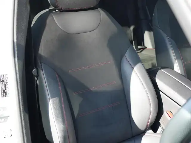 メルセデス・ベンツ Ｍ・ベンツ ＧＬＢ２００ｄ 4マチック AMGライン 静岡県 2023(令5)年 1.7万km デジタルホワイト 後期モデル/ワンオーナー/MBUX ARナビフルセグTVBluetooth/全方位カメラ/パノラマサンルーフ/ハーフレザーシートシートヒーター/フロントメモリーパワーシート/ブルメスターサラウンド/ヘッドアップディスプレイ/アンビエントライト/パワーバックドア/20インチアルミホイール/ワイヤレス充電/DSRCETC