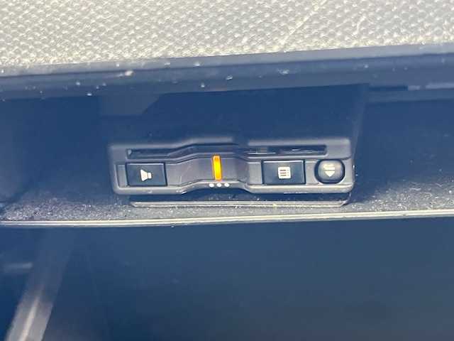 ダイハツ タフト X 高知県 2020(令2)年 10.4万km レイクブルーメタリック (株)IDOMが運営する【じしゃロン高知店】の自社ローン対象車両になります。こちらは現金ご利用時の価格です。自社ローンご希望の方は別途その旨お申付け下さい。