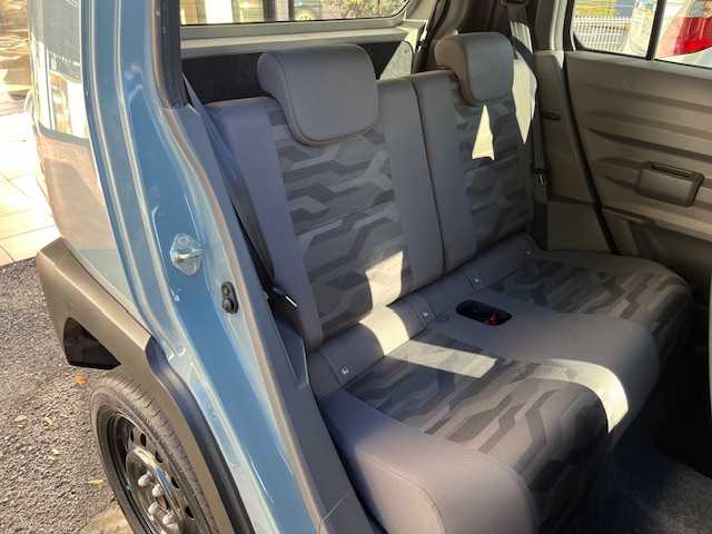 ダイハツ タフト X 高知県 2020(令2)年 10.4万km レイクブルーメタリック (株)IDOMが運営する【じしゃロン高知店】の自社ローン対象車両になります。こちらは現金ご利用時の価格です。自社ローンご希望の方は別途その旨お申付け下さい。