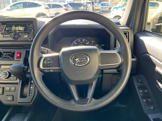 ダイハツ タフト X 高知県 2020(令2)年 10.4万km レイクブルーメタリック (株)IDOMが運営する【じしゃロン高知店】の自社ローン対象車両になります。こちらは現金ご利用時の価格です。自社ローンご希望の方は別途その旨お申付け下さい。