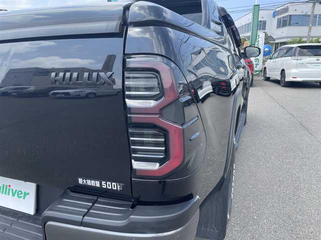 トヨタ ハイラックス Z ブラックラリーエディション 山形県 2019(令1)年 3万km アティチュードブラックマイカ 4WD/ディーゼルターボ/トノカバー/衝突軽減ブレーキ/メモリナビ/　【CD DVD SD USB BT】/フルセグTV/バックカメラ/ステアリングスイッチ/レーダークルーズコントロール/ETC/前後ドライブレコーダー/ダウンヒルアシスト/横滑り防止装置/LEDライト/フォグランプ/ウィンカーミラー/純正フロアマット/ドアバイザー/スペアキーあり
