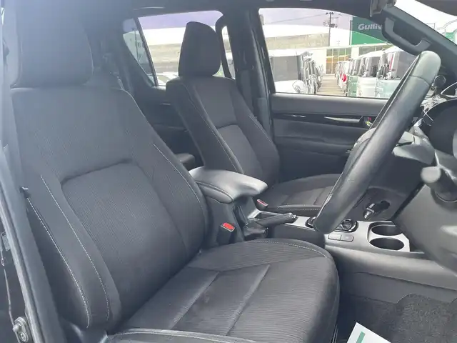 トヨタ ハイラックス Z ブラックラリーエディション 山形県 2019(令1)年 3万km アティチュードブラックマイカ 4WD/ディーゼルターボ/トノカバー/衝突軽減ブレーキ/メモリナビ/　【CD DVD SD USB BT】/フルセグTV/バックカメラ/ステアリングスイッチ/レーダークルーズコントロール/ETC/前後ドライブレコーダー/ダウンヒルアシスト/横滑り防止装置/LEDライト/フォグランプ/ウィンカーミラー/純正フロアマット/ドアバイザー/スペアキーあり