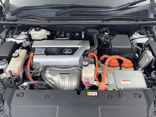 レクサス ＮＸ 300h バージョンL 岐阜県 2018(平30)年 4.6万km ソニッククォーツ パノラマサンルーフ/全周囲カメラ/純正ナビ/（Bluetooth/フルセグ）/エアシート（運転席、助手席）/シートヒーター（全席）/パワーシート（運転席、助手席）/ブラインドスポットモニター/パワーバックドア/レーダークルーズコントロール/レーンキープアシスト/横滑り防止システム/パドルシフト/ブレーキホールド/ステアリングスイッチ/ステアリングヒーター/ドライブレコーダー/ETC２．０/スマートキー/プッシュスタート
