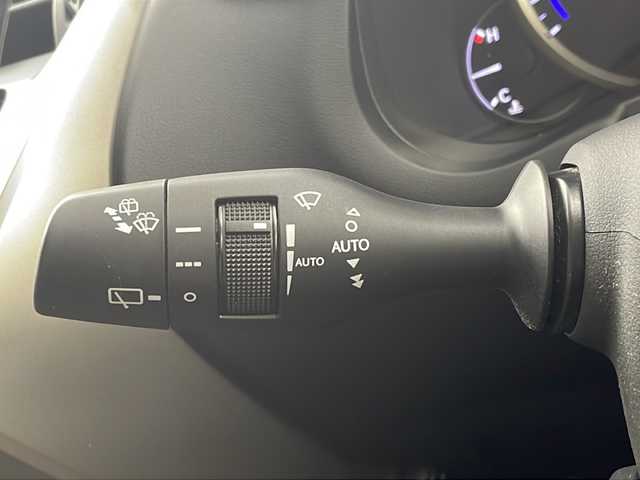 レクサス ＮＸ 300h バージョンL 岐阜県 2018(平30)年 4.6万km ソニッククォーツ パノラマサンルーフ/全周囲カメラ/純正ナビ/（Bluetooth/フルセグ）/エアシート（運転席、助手席）/シートヒーター（全席）/パワーシート（運転席、助手席）/ブラインドスポットモニター/パワーバックドア/レーダークルーズコントロール/レーンキープアシスト/横滑り防止システム/パドルシフト/ブレーキホールド/ステアリングスイッチ/ステアリングヒーター/ドライブレコーダー/ETC２．０/スマートキー/プッシュスタート