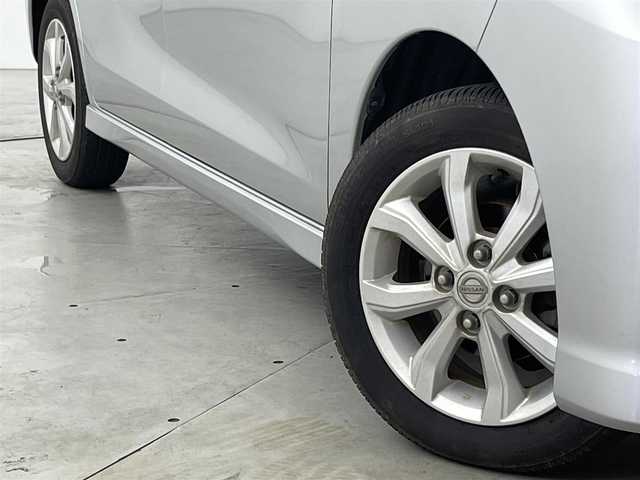 日産 デイズ ルークス ハイウェイスター Xターボ 愛知県 2019(平31)年 6.4万km スターリングシルバーM (株)IDOMが運営する【じしゃロン名古屋鳴海店】の自社ローン専用車両になりますこちらは現金またはオートローンご利用時の価格です。自社ローンご希望の方は別途その旨お申付け下さい/純正ナビ（フルセグＴＶ）　/全方位カメラ　/ＥＴＣ　/前方ドライブレコーダー　/コーナーセンサー　/衝突軽減ブレーキ　/レーンキープ　/アイドリングストップ　/片側電動スライドドア　/純正１４インチＡＷ　/ＬＥＤライト