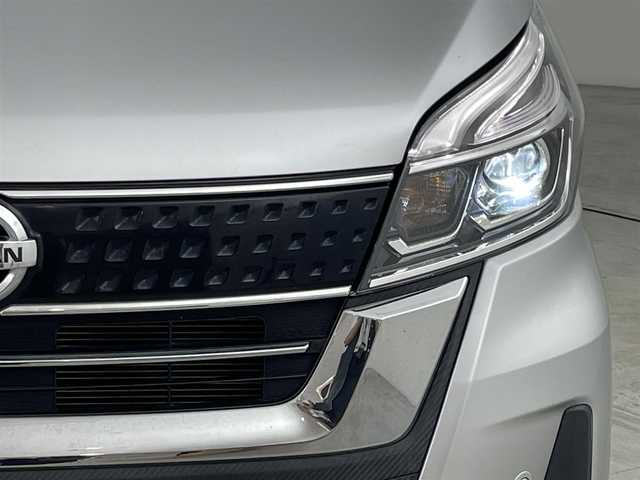 日産 デイズ ルークス ハイウェイスター Xターボ 愛知県 2019(平31)年 6.4万km スターリングシルバーM (株)IDOMが運営する【じしゃロン名古屋鳴海店】の自社ローン専用車両になりますこちらは現金またはオートローンご利用時の価格です。自社ローンご希望の方は別途その旨お申付け下さい/純正ナビ（フルセグＴＶ）　/全方位カメラ　/ＥＴＣ　/前方ドライブレコーダー　/コーナーセンサー　/衝突軽減ブレーキ　/レーンキープ　/アイドリングストップ　/片側電動スライドドア　/純正１４インチＡＷ　/ＬＥＤライト