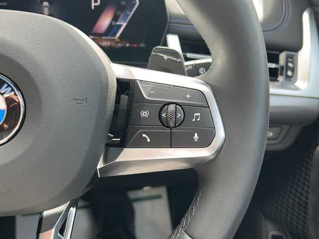 ＢＭＷ ＢＭＷ Ｘ１ 埼玉県 2025(令7)年 0.6万km アルピンホワイトⅢ ワンオーナー　/純正カードブディスプレイ/前後ドライブレコーダー　/パークベンチレーション　/全周囲カメラ　/ビルトインＥＴＣ　/ＡＣＣ　/前席シートヒーター　/前席パワーシート　/運転席メモリーシート/ＨＵＤ/オートハイビーム/オートライト/パドルシフト/ステアリングスイッチ/クリアランスソナー/電動パーキング/オートホールド/置くだけ充電/レーンキープアシスト/BSM/ハンドルアシスト/パワーバックドア　/スマートキー２本　/カードキー１枚　/保証書　/取扱説明書