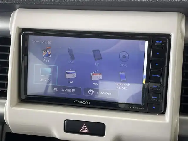 スズキ ハスラー G 群馬県 2018(平30)年 4.6万km ピュアホワイトP ・社外７インチナビ/・iPod/・フルセグTV/・AM/FM/・Bluetooth/・USB/・DVD/・衝突軽減/・横滑り防止/・車線逸脱警報/・DN席シートヒーター/・純正フロアマット/・純正AW/・ETC/・スマートキー/・ベンチシート/・パワーウィンドウ/・禁煙車