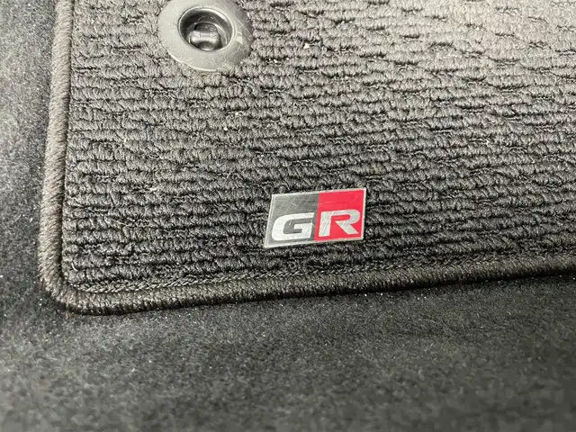 トヨタ ＧＲ８６ SZ 群馬県 2022(令4)年 3.4万km クリスタルホワイトパール 純正9インチナビ（NSZT-Y68T)/・CD/DVD/SD/Bluetooth/フルセグTV/=======/アイサイトコアテクノロジー　純正９インチナビ　バックカメラ　前後ドライブレコーダー　パドルシフト　追従クルーズコントロール　プッシュスタート　スマートキー　ＥＴＣ　ＬＥＤヘッドライト　オートライト