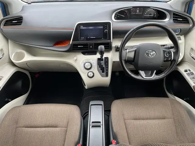 トヨタ シエンタ ハイブリッド G 青森県 2016(平28)年 5.1万km コバルトブルーメタリック ワンオーナー/寒冷地仕様/両側パワースライドドア/純正フロアマット/社外ナビ/・AM/FM/CD/DVD/BT/フォグランプ/オートライト/オートハイビーム/車線逸脱警報/プリクラッシュ/横滑り防止機能/アイドリングストップ/ヒルスタートアシスト/盗難防止装置/3列シート/ドラレコ/ビルトインETC/夏タイヤ社外15AW積込（185/60/15）/スペアキー/純正スターター/保証書/取扱説明書