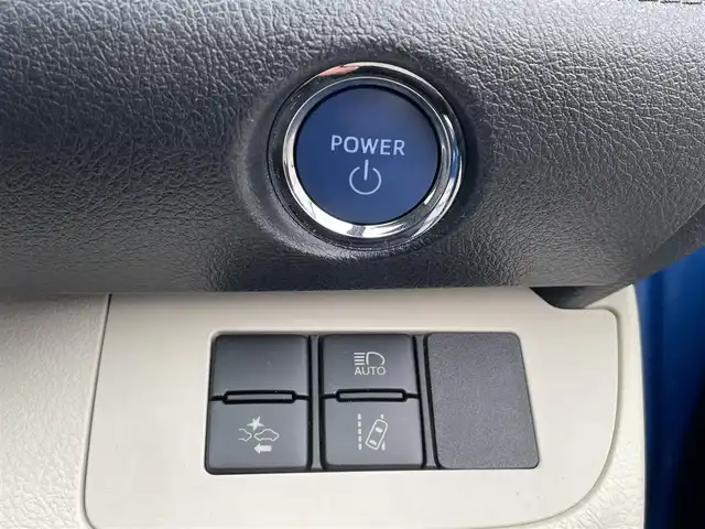 トヨタ シエンタ ハイブリッド G 青森県 2016(平28)年 5.1万km コバルトブルーメタリック ワンオーナー/寒冷地仕様/両側パワースライドドア/純正フロアマット/社外ナビ/・AM/FM/CD/DVD/BT/フォグランプ/オートライト/オートハイビーム/車線逸脱警報/プリクラッシュ/横滑り防止機能/アイドリングストップ/ヒルスタートアシスト/盗難防止装置/3列シート/ドラレコ/ビルトインETC/夏タイヤ社外15AW積込（185/60/15）/スペアキー/純正スターター/保証書/取扱説明書