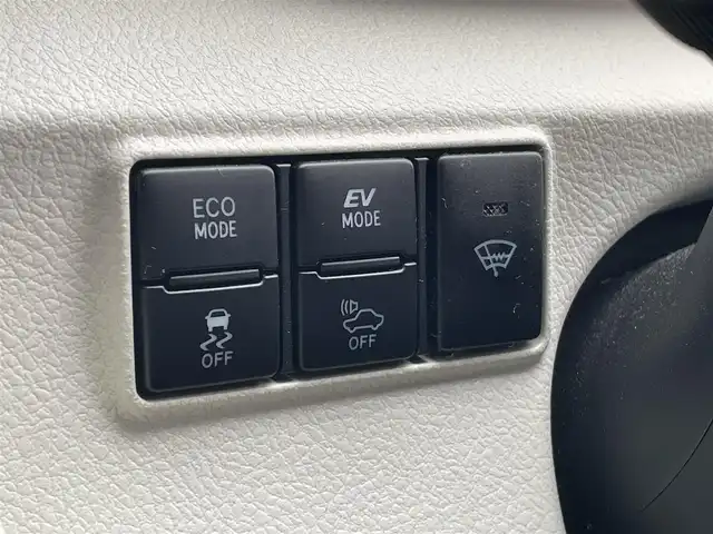 トヨタ シエンタ ハイブリッド G 青森県 2016(平28)年 5.1万km コバルトブルーメタリック ワンオーナー/寒冷地仕様/両側パワースライドドア/純正フロアマット/社外ナビ/・AM/FM/CD/DVD/BT/フォグランプ/オートライト/オートハイビーム/車線逸脱警報/プリクラッシュ/横滑り防止機能/アイドリングストップ/ヒルスタートアシスト/盗難防止装置/3列シート/ドラレコ/ビルトインETC/夏タイヤ社外15AW積込（185/60/15）/スペアキー/純正スターター/保証書/取扱説明書