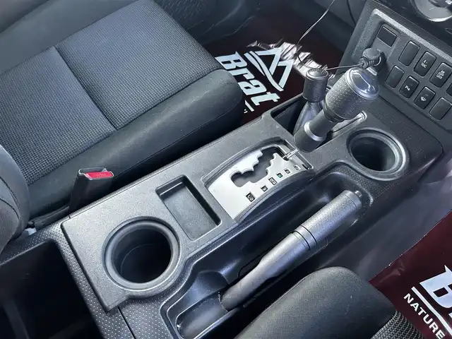 トヨタ ＦＪクルーザー オフロードパッケージ 道北・旭川 2011(平23)年 6.6万km ブラック/ホワイト オフロードパッケージ/リアデフロック/寒冷地仕様/社外LEDヘッドライト