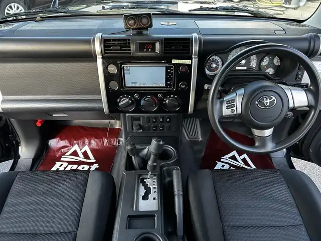 トヨタ ＦＪクルーザー オフロードパッケージ 道北・旭川 2011(平23)年 6.6万km ブラック/ホワイト オフロードパッケージ/リアデフロック/寒冷地仕様/社外LEDヘッドライト