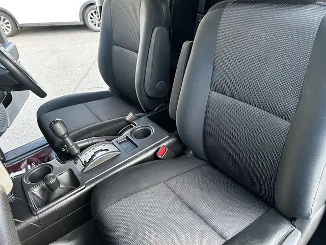 トヨタ ＦＪクルーザー オフロードパッケージ 道北・旭川 2011(平23)年 6.6万km ブラック/ホワイト オフロードパッケージ/リアデフロック/寒冷地仕様/社外LEDヘッドライト