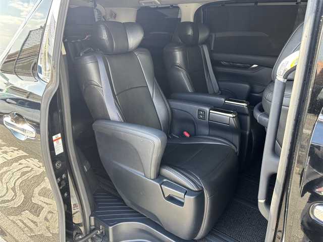 トヨタ ヴェルファイア Z Gエディション 奈良県 2016(平28)年 13万km ブラック ワンオーナー/アルパイン10インチナビ/CD/DVD/BT/USB/フルセグ/バックカメラ/黒半革シート/革調シートカバー/パワーシート（前席）/メモリーシート/ドライブレコーダー（前方）/ETC/ACC/PBD/横滑り防止装置/前後クリアランスソナー/レーダーブレーキサポート/両側パワースライドドア/LEDオートライト/フォグランプ（黄）/オートリトラウィンカーミラー/LEDルームランプ/フットランプ（青）/革巻きステアリング/ステアリングスイッチ/ステアリングヒーター/電子制御パーキングブレーキ/ブレーキホールド/オットマン/純正フロアマット/純正ドアバイザー/スペアスマートキー/新車時保証書/取扱説明書/ナビ取扱説明書/ディーラー記録簿R7