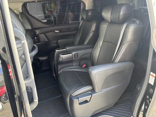 トヨタ ヴェルファイア Z Gエディション 奈良県 2016(平28)年 13万km ブラック ワンオーナー/アルパイン10インチナビ/CD/DVD/BT/USB/フルセグ/バックカメラ/黒半革シート/革調シートカバー/パワーシート（前席）/メモリーシート/ドライブレコーダー（前方）/ETC/ACC/PBD/横滑り防止装置/前後クリアランスソナー/レーダーブレーキサポート/両側パワースライドドア/LEDオートライト/フォグランプ（黄）/オートリトラウィンカーミラー/LEDルームランプ/フットランプ（青）/革巻きステアリング/ステアリングスイッチ/ステアリングヒーター/電子制御パーキングブレーキ/ブレーキホールド/オットマン/純正フロアマット/純正ドアバイザー/スペアスマートキー/新車時保証書/取扱説明書/ナビ取扱説明書/ディーラー記録簿R7