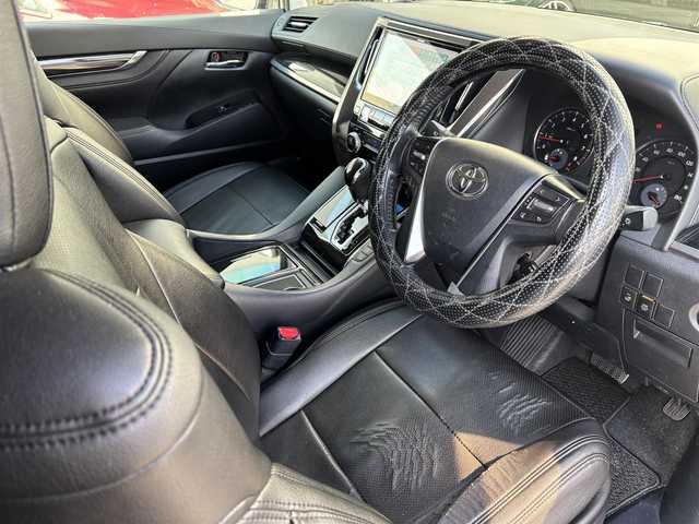 トヨタ ヴェルファイア Z Gエディション 奈良県 2016(平28)年 13万km ブラック ワンオーナー/アルパイン10インチナビ/CD/DVD/BT/USB/フルセグ/バックカメラ/黒半革シート/革調シートカバー/パワーシート（前席）/メモリーシート/ドライブレコーダー（前方）/ETC/ACC/PBD/横滑り防止装置/前後クリアランスソナー/レーダーブレーキサポート/両側パワースライドドア/LEDオートライト/フォグランプ（黄）/オートリトラウィンカーミラー/LEDルームランプ/フットランプ（青）/革巻きステアリング/ステアリングスイッチ/ステアリングヒーター/電子制御パーキングブレーキ/ブレーキホールド/オットマン/純正フロアマット/純正ドアバイザー/スペアスマートキー/新車時保証書/取扱説明書/ナビ取扱説明書/ディーラー記録簿R7