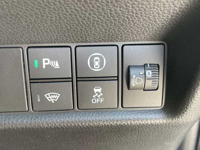 ホンダ フィット e:HEVクロスター 大阪府 2020(令2)年 4.1万km サーフブルー ホンダセンシング/純正9型ナビ/レーダークルーズコントロール/バックカメラ/コーナーセンサー/純正アルミホイール/ＥＴＣ/LEDヘッドライト/レーンキープアシスト/オートマチックハイビーム/ドライブレコーダー/衝突軽減システム/フルセグ/CD DVD/Bluetooth/ステアリングスイッチ/スマートキー/プッシュスタート