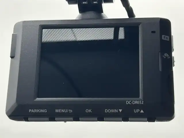 トヨタ プリウス A 岡山県 2016(平28)年 5.6万km ホワイトパールクリスタルシャイン 社外エアロ/純正ナビ/（NSZT-W64）/バックカメラ/アドバンスドパーク/ヘッドアップディスプレイ/トヨタセーフティーセンス/・プリクラッシュセーフティ/・レーンキープアシスト/・オートマチックハイビーム/・レーダークルーズコントロール/・コーナーセンサー/BSM/ETC/ドライブレコーダー/革巻きステアリング/LEDヘッドライト/・フォグライト