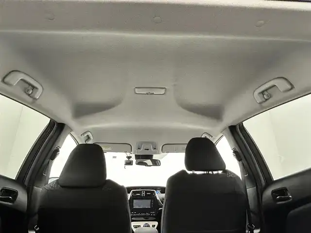 トヨタ プリウス A 岡山県 2016(平28)年 5.6万km ホワイトパールクリスタルシャイン 社外エアロ/純正ナビ/（NSZT-W64）/バックカメラ/アドバンスドパーク/ヘッドアップディスプレイ/トヨタセーフティーセンス/・プリクラッシュセーフティ/・レーンキープアシスト/・オートマチックハイビーム/・レーダークルーズコントロール/・コーナーセンサー/BSM/ETC/ドライブレコーダー/革巻きステアリング/LEDヘッドライト/・フォグライト