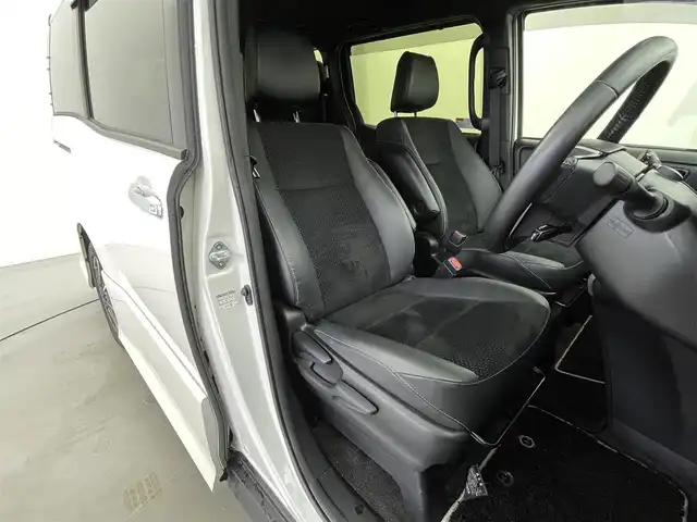 トヨタ ヴォクシー ZS 煌Ⅲ 福井県 2021(令3)年 3.6万km ホワイトパールクリスタルシャイン 純正9インチナビ/・Bluetooth/CD/DVD/フルセグTV/バックカメラ/両側パワースライドドア/ビルトインETC/ドラレコ/アダプティブクルーズコントロール/クリアランスソナー/レーンキープアシスト/オートハイビーム/プリクラッシュ/チップアップシート/純正16インチアルミホイール