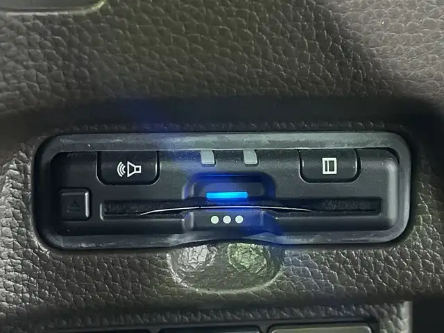 ホンダ Ｎ ＢＯＸ L 神奈川県 2022(令4)年 1.2万km プラチナホワイトパール 社外ナビ【CN-HE01D】/AM　FM　フルセグ　CD　SD　USB　Bluetooth/バックカメラ/両側パワースライドドア/ホンダセンシング/アクティブクルーズコントロール/ビルトインETC/ナビ連動前後ドライブレコーダー【CA-DR03HTD】/ステアリングリモコン/充電用USBポート×2/リアドアサンシェード/シートバックテーブル/ISOFIX対応/LKAS　車線維持支援システム/純正フロアマット/リアコーナーセンサー/ウィンカーミラー/ドアバイザー/スマートキー