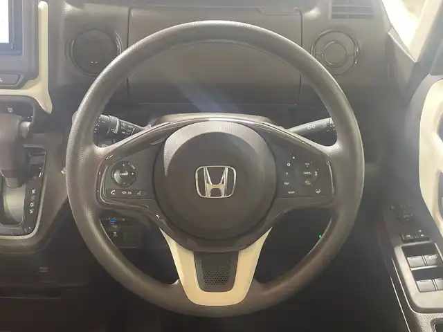 ホンダ Ｎ ＢＯＸ L 神奈川県 2022(令4)年 1.2万km プラチナホワイトパール 社外ナビ【CN-HE01D】/AM　FM　フルセグ　CD　SD　USB　Bluetooth/バックカメラ/両側パワースライドドア/ホンダセンシング/アクティブクルーズコントロール/ビルトインETC/ナビ連動前後ドライブレコーダー【CA-DR03HTD】/ステアリングリモコン/充電用USBポート×2/リアドアサンシェード/シートバックテーブル/ISOFIX対応/LKAS　車線維持支援システム/純正フロアマット/リアコーナーセンサー/ウィンカーミラー/ドアバイザー/スマートキー