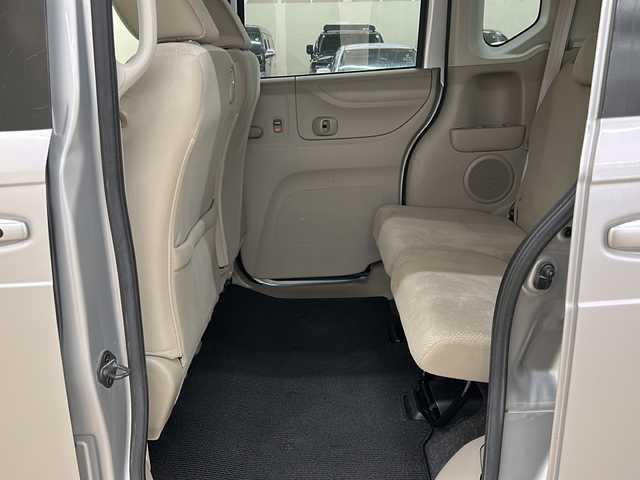 ホンダ Ｎ ＢＯＸ G 道央・札幌 2013(平25)年 4.7万km アラバスターシルバーメタリック /4WD//純正オーディオ//ETC//オートエアコン//スマートキー//スペアキー1本//プッシュスタート//横滑り防止装置//電動格納ミラー