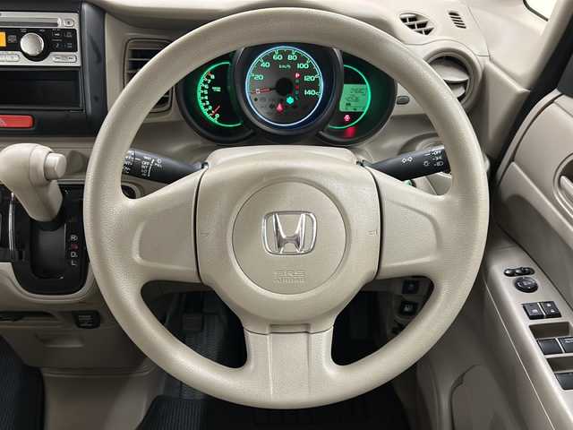 ホンダ Ｎ ＢＯＸ G 道央・札幌 2013(平25)年 4.7万km アラバスターシルバーメタリック /4WD//純正オーディオ//ETC//オートエアコン//スマートキー//スペアキー1本//プッシュスタート//横滑り防止装置//電動格納ミラー