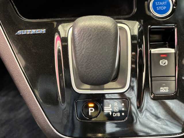日産 セレナ e-パワー オーテック スポーツスペック 埼玉県 2021(令3)年 3.6万km カスピアンブルー プロパイロット/純正10インチナビ/ CD/DVD/BT/フルセグ/アラウンドビューモニター/フリップダウンモニター/両側電動スライドドア/純正17インチアルミホイール/レーダークルーズコントロール/レーンキープアシスト/レザーシート/デジタルインナーミラー/純正ドライブレコーダー/LEDヘッドライト/スマートキー×2/ETC/禁煙車
