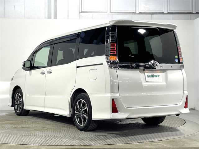 トヨタ ヴォクシー ZS 煌 大阪府 2018(平30)年 3.7万km ホワイトパールクリスタルシャイン 純正ナビ(フルセグ/DVD再生/Bluetooth) バックカメラ ETC 両側パワースライドドア 衝突軽減 クルコン トヨタセーフティセンス リアオートエアコン スマートキー ドラレコ
