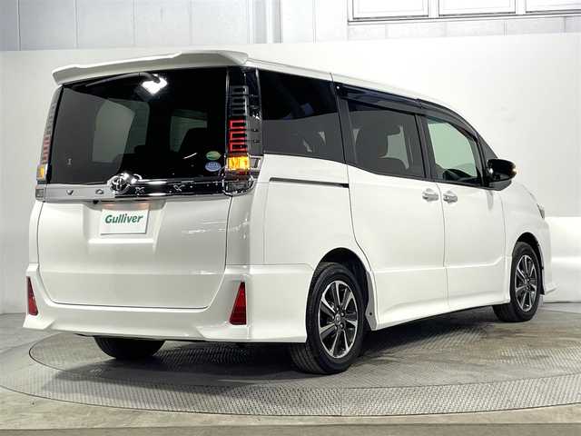 トヨタ ヴォクシー ZS 煌 大阪府 2018(平30)年 3.7万km ホワイトパールクリスタルシャイン 純正ナビ(フルセグ/DVD再生/Bluetooth) バックカメラ ETC 両側パワースライドドア 衝突軽減 クルコン トヨタセーフティセンス リアオートエアコン スマートキー ドラレコ