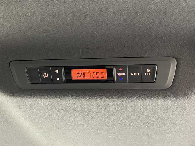 トヨタ ヴォクシー ZS 煌 大阪府 2018(平30)年 3.7万km ホワイトパールクリスタルシャイン 純正ナビ(フルセグ/DVD再生/Bluetooth) バックカメラ ETC 両側パワースライドドア 衝突軽減 クルコン トヨタセーフティセンス リアオートエアコン スマートキー ドラレコ
