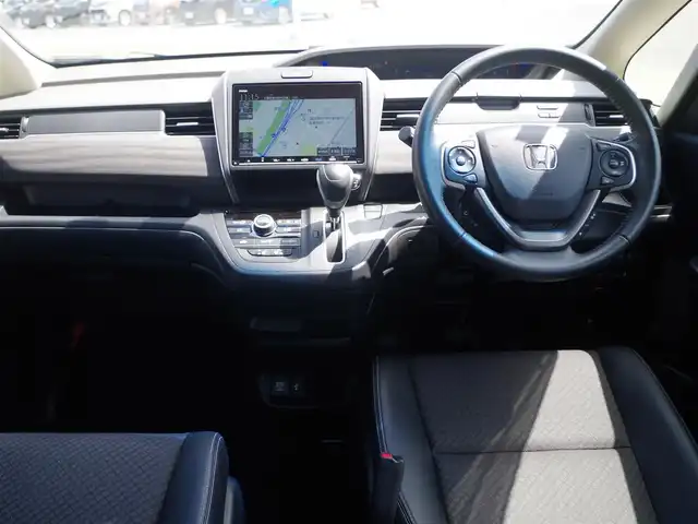 ホンダ フリード G ホンダセンシング 千葉県 2020(令2)年 1.6万km プレミアムクリスタルオレンジM ホンダセンシング/・衝突軽減ブレーキ（CMBS）/・車線維持支援システム（LKAS）/・アダプティブクルーズコントロール（ACC）/・後方誤発進抑制機能/・誤発進抑制機能/両側パワースライドドア/純正メモリーナビ/地デジTV/【DVD/CD再生機能　Bluetooth接続】/バックカメラ/ハーフレザーシート/前席シートヒーター/革巻きステアリング/ステアリングスイッチ/ETC/LEDヘッドライト/フォグライト/ウインカーミラー/リアコーナーセンサー/純正15インチアルミホイル/サイド/カーテンエアバッグ/Honda スマートキー
