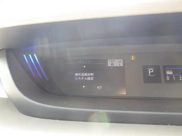 ホンダ フリード G ホンダセンシング 千葉県 2020(令2)年 1.6万km プレミアムクリスタルオレンジM ホンダセンシング/・衝突軽減ブレーキ（CMBS）/・車線維持支援システム（LKAS）/・アダプティブクルーズコントロール（ACC）/・後方誤発進抑制機能/・誤発進抑制機能/両側パワースライドドア/純正メモリーナビ/地デジTV/【DVD/CD再生機能　Bluetooth接続】/バックカメラ/ハーフレザーシート/前席シートヒーター/革巻きステアリング/ステアリングスイッチ/ETC/LEDヘッドライト/フォグライト/ウインカーミラー/リアコーナーセンサー/純正15インチアルミホイル/サイド/カーテンエアバッグ/Honda スマートキー