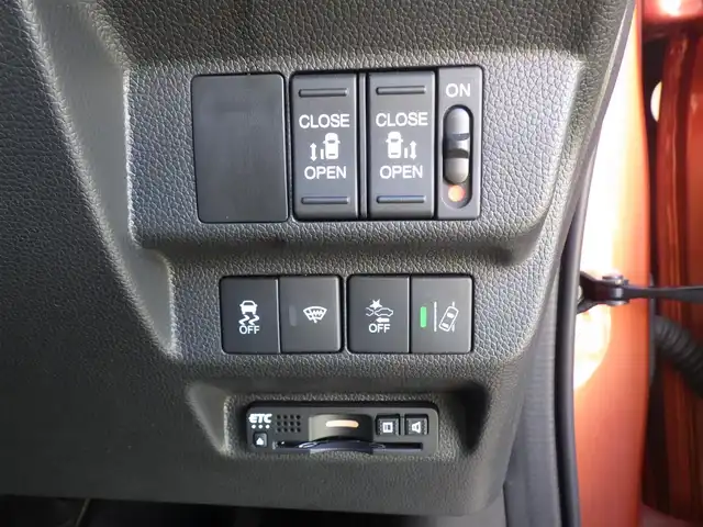 ホンダ フリード G ホンダセンシング 千葉県 2020(令2)年 1.6万km プレミアムクリスタルオレンジM ホンダセンシング/・衝突軽減ブレーキ（CMBS）/・車線維持支援システム（LKAS）/・アダプティブクルーズコントロール（ACC）/・後方誤発進抑制機能/・誤発進抑制機能/両側パワースライドドア/純正メモリーナビ/地デジTV/【DVD/CD再生機能　Bluetooth接続】/バックカメラ/ハーフレザーシート/前席シートヒーター/革巻きステアリング/ステアリングスイッチ/ETC/LEDヘッドライト/フォグライト/ウインカーミラー/リアコーナーセンサー/純正15インチアルミホイル/サイド/カーテンエアバッグ/Honda スマートキー