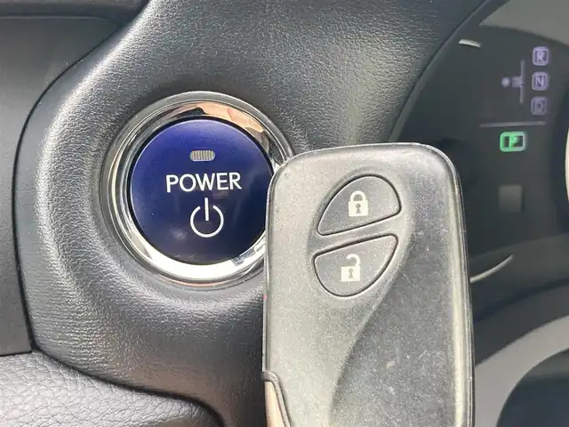 レクサス ＣＴ 200h バージョンC 静岡県 2012(平24)年 6.6万km ダークブラウンマイカメタリック 純正HDDナビ/　AM FM CD DVD Bluetooth USB AUX/ビルトインETC/クルーズコントロール/シートヒーター(前席)/革巻きステアリング/ステアリングスイッチ/純正16インチアルミホイール/スマートキー＆プッシュスタート/ドライブモードセレクト/　ECO/NORMAL/SPORT/EV/パーキングアシスト/パドルシフト/フルセグTV/バックモニター/前方ドライブレコーダー