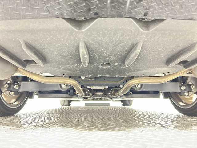 レクサス ＩＳ 300h Fスポーツ 神奈川県 2021(令3)年 1.3万km ホワイトノーヴァガラスフレーク 純正12.3型メモリーナビゲーション/フルセグ　CD DVD　SD　USB　Bluetooth　AUX　Miracast/パノラミックビューモニター/革スポーツシートセット/セーフティシステムプラス/ブラインドスポットモニター/パーキングサポートブレーキ/プリクラッシュセーフティ/レーントレーシングアシスト/オートマチックハイビーム/レーダークルーズコントロール/ロードサインアシスト/先行車発進告知機能/前後ソナー/ドライブセレクトモード/革スポーツシート/前席パワーシート/シートヒーター/ベンチレーション/運転席ポジションメモリー/メモリー付電動チルト/テレスコピックステアリング/ドアミラーメモリー機能/革巻きステアリング/パドルシフト/ステアリングヒーター/アルミペダル/ナノイーX/社外前後ドライブレコーダー/社外GPSレーダー/電動パーキングブレーキ/プッシュスタート/スマートキー/3連フルLEDヘッドランプ/オートライト/純正19インチアルミホイール/純正サイド/リアスポイラー/スペアキー